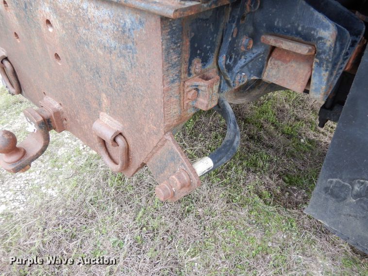 image for item DH2376 1990 International 4900 dump truck