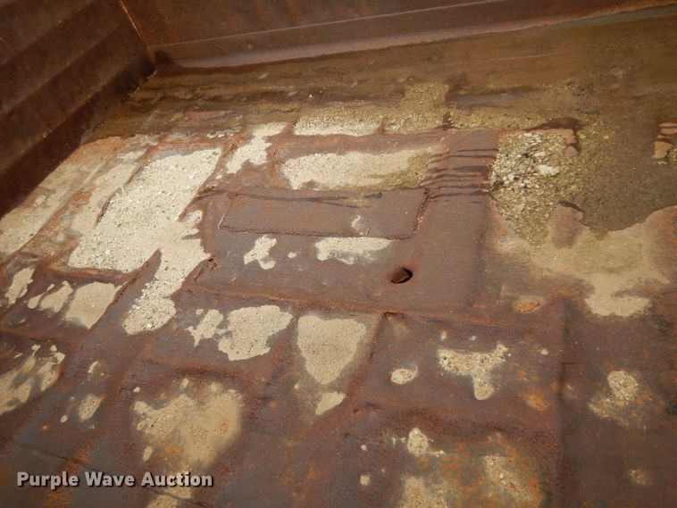 image for item DH2376 1990 International 4900 dump truck