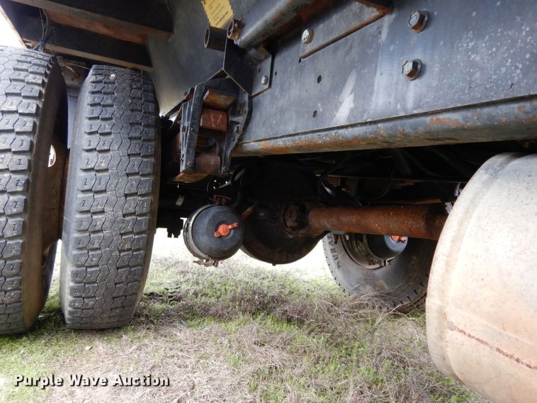 image for item DH2376 1990 International 4900 dump truck