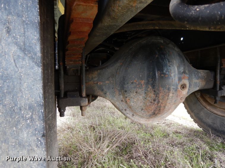 image for item DH2376 1990 International 4900 dump truck