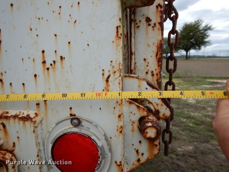 image for item DH2376 1990 International 4900 dump truck