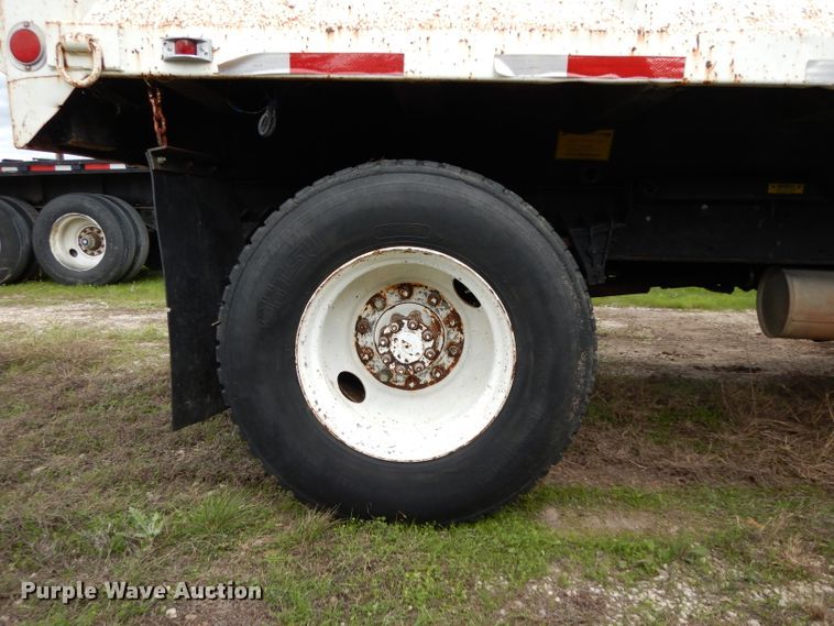 image for item DH2376 1990 International 4900 dump truck