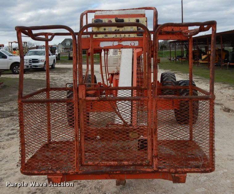 image for item DH2377 1993 JLG 40HA  boom lift