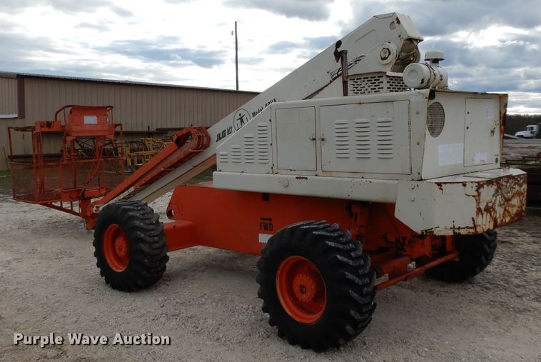 image for item DH2377 1993 JLG 40HA  boom lift