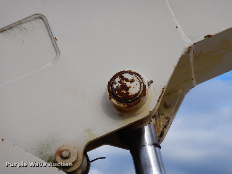 image for item DH2377 1993 JLG 40HA  boom lift