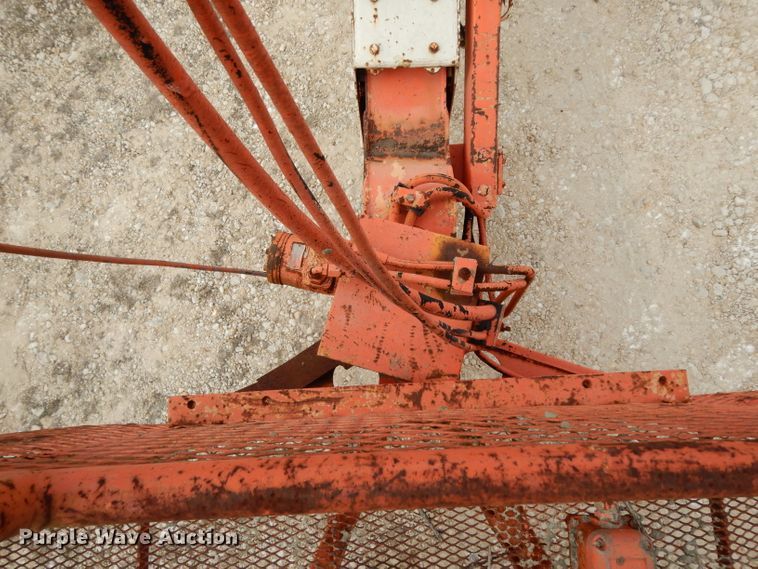 image for item DH2377 1993 JLG 40HA  boom lift