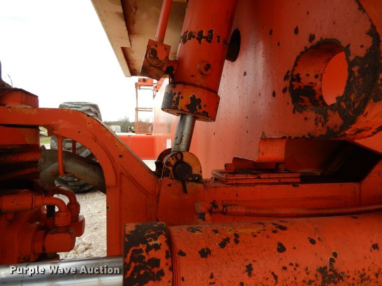image for item DH2377 1993 JLG 40HA  boom lift