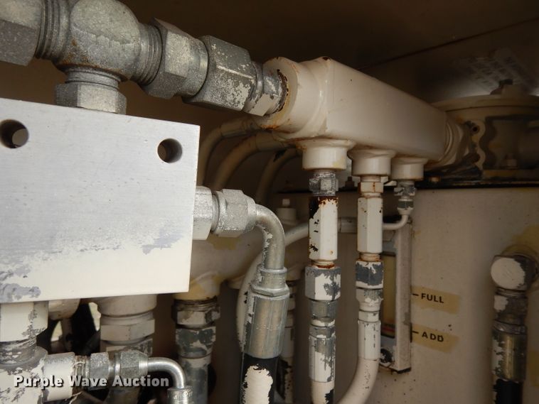 image for item DH2377 1993 JLG 40HA  boom lift