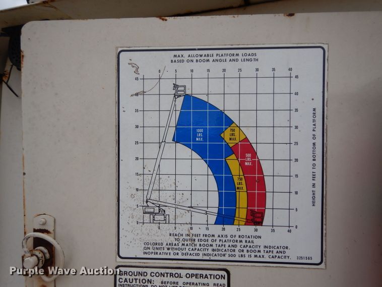 image for item DH2377 1993 JLG 40HA  boom lift