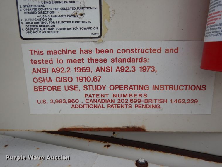 image for item DH2377 1993 JLG 40HA  boom lift