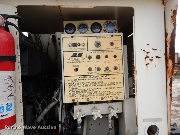 image for item DH2377 1993 JLG 40HA  boom lift