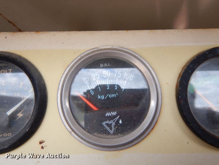 image for item DH2377 1993 JLG 40HA  boom lift