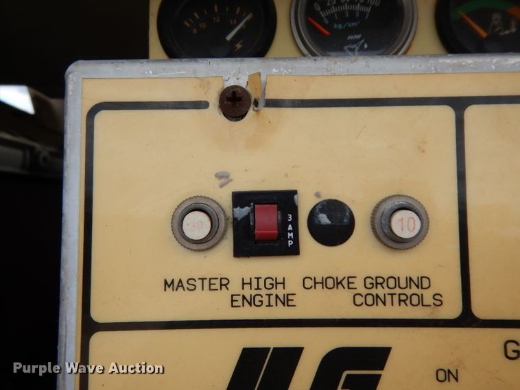 image for item DH2377 1993 JLG 40HA  boom lift