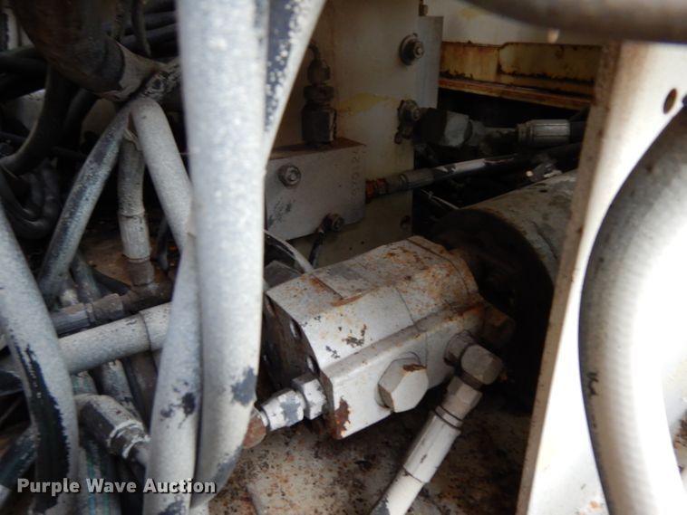 image for item DH2377 1993 JLG 40HA  boom lift