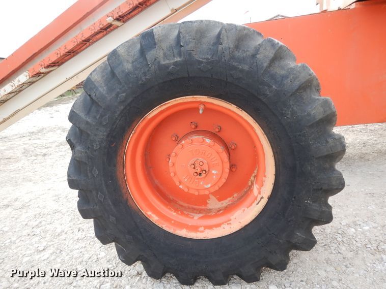 image for item DH2377 1993 JLG 40HA  boom lift