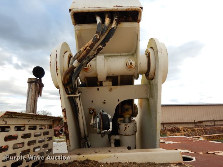 image for item DH2377 1993 JLG 40HA  boom lift