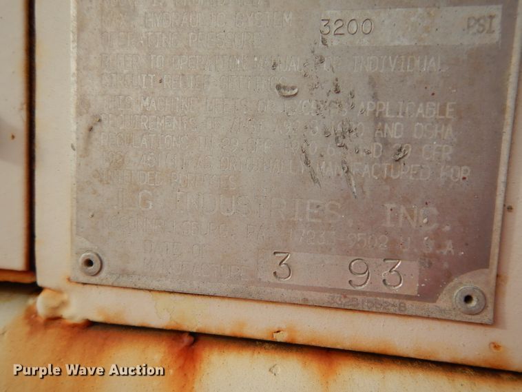 image for item DH2377 1993 JLG 40HA  boom lift