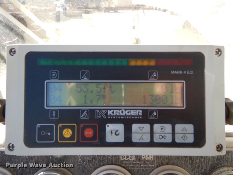 image for item DH2378 1999 P & H CN128 crane