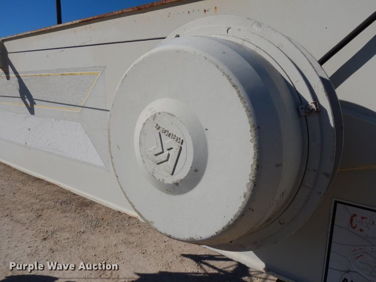 image for item DH2378 1999 P & H CN128 crane