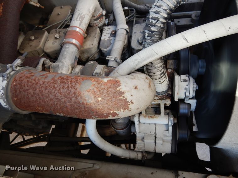 image for item DH2378 1999 P & H CN128 crane