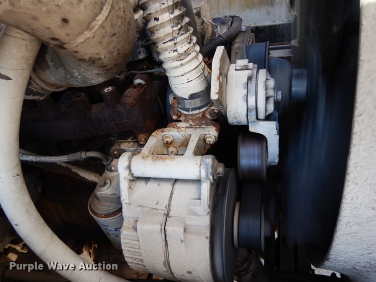 image for item DH2378 1999 P & H CN128 crane