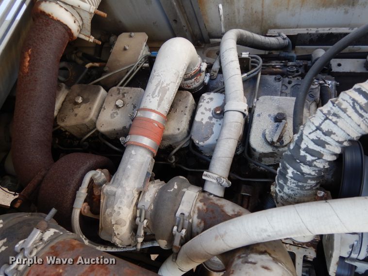 image for item DH2378 1999 P & H CN128 crane