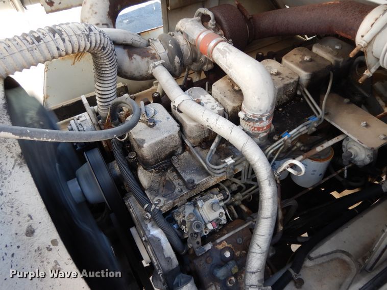 image for item DH2378 1999 P & H CN128 crane