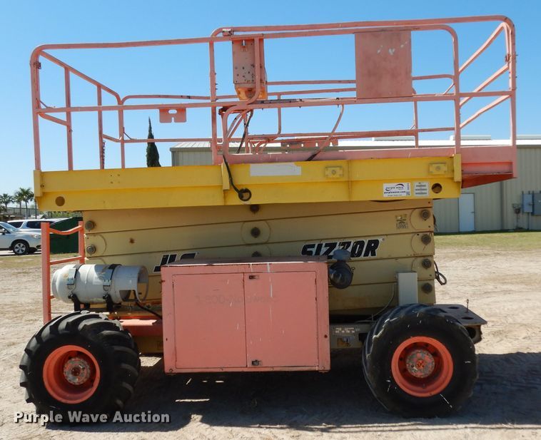 image for item DH2379 2000 JLG 40-RTS scissor lift