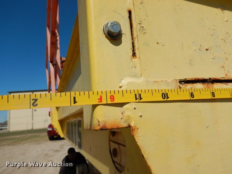 image for item DH2379 2000 JLG 40-RTS scissor lift