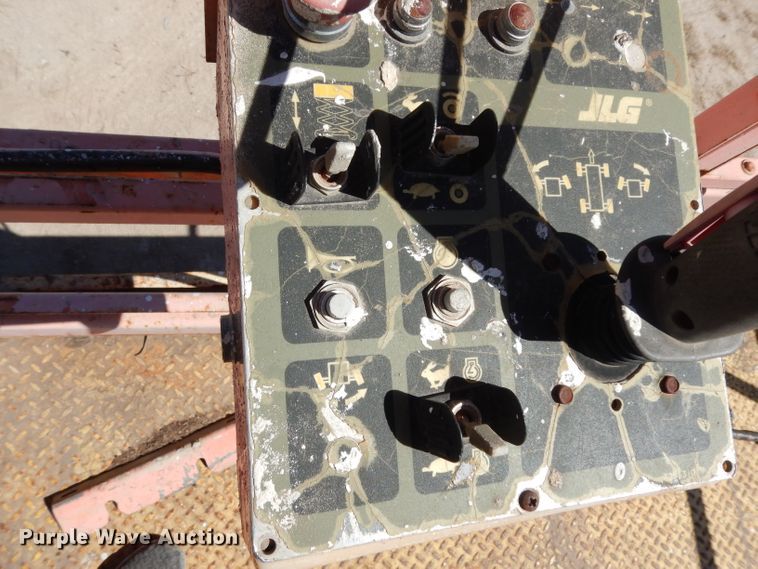 image for item DH2379 2000 JLG 40-RTS scissor lift