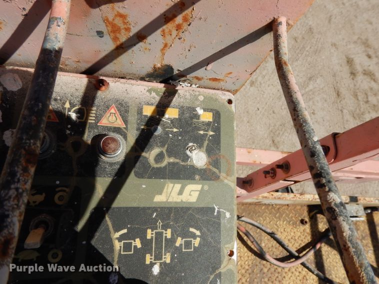 image for item DH2379 2000 JLG 40-RTS scissor lift
