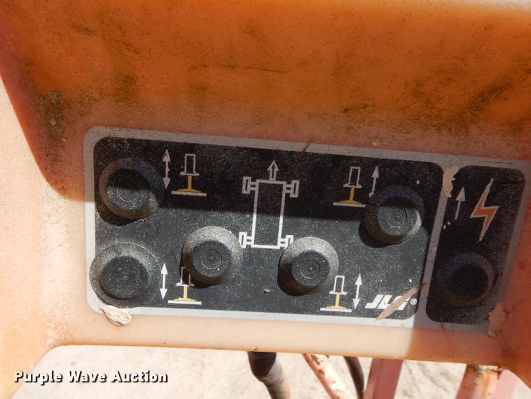 image for item DH2379 2000 JLG 40-RTS scissor lift