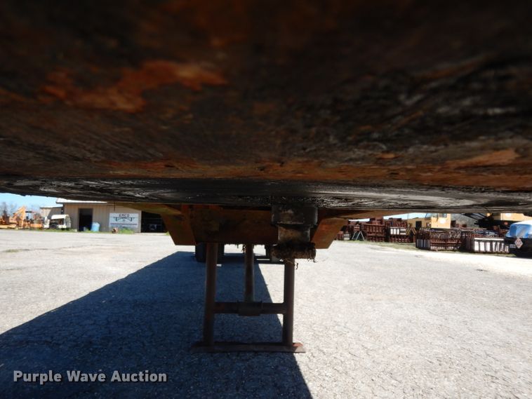 image for item DH2391 1973 Miller Float flatbed trailer