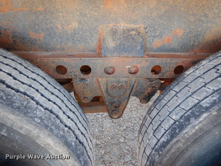 image for item DH2391 1973 Miller Float flatbed trailer