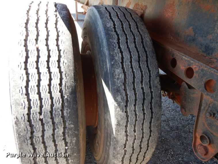 image for item DH2391 1973 Miller Float flatbed trailer