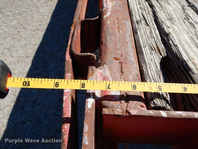 image for item DH2392 1979 Nabors flatbed trailer