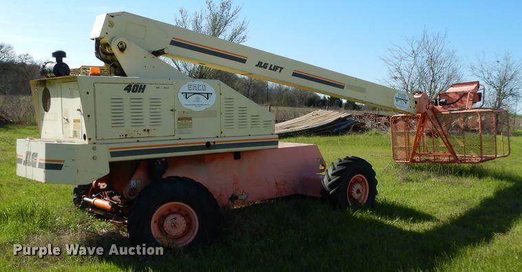 image for item DH2396 JLG 40H boom lift