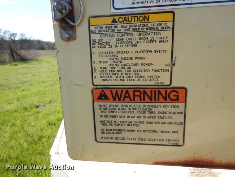 image for item DH2396 JLG 40H boom lift