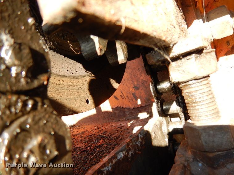 image for item DH2397 Bros pneumatic roller