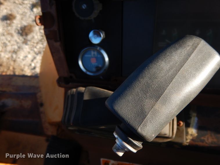 image for item DH2398 1994 Case 580 Super K backhoe