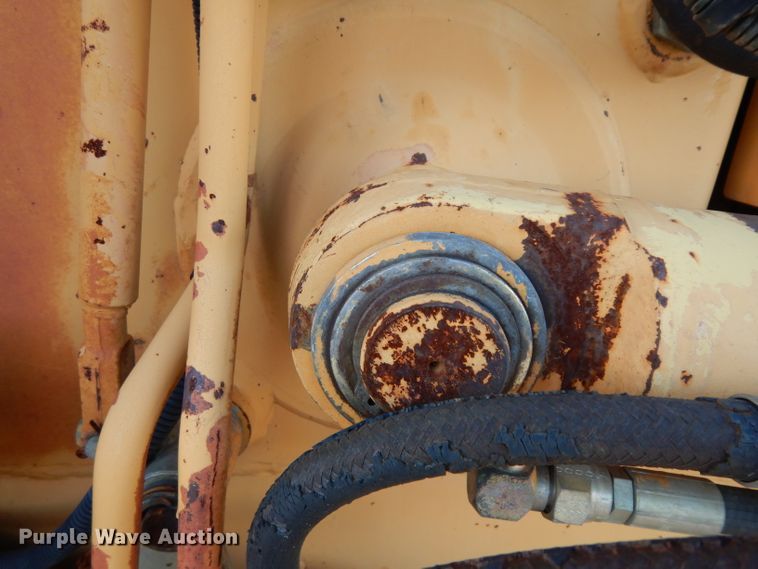 image for item DH2398 1994 Case 580 Super K backhoe