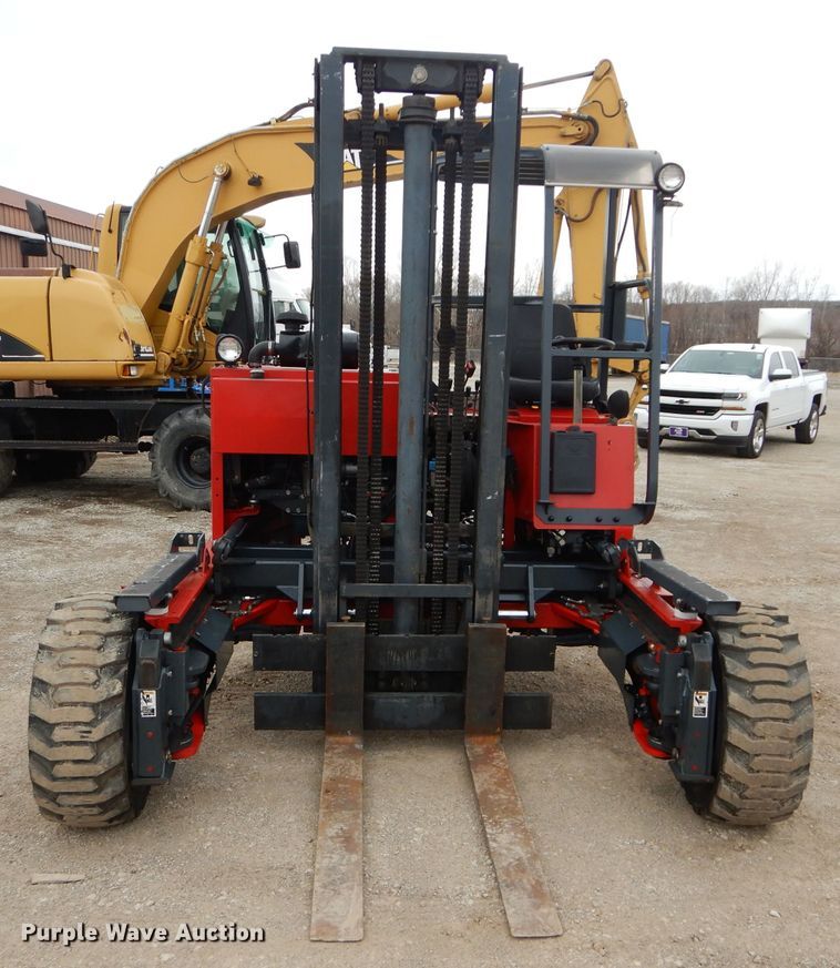 image for item DH4445 Moffett M50004W forklift