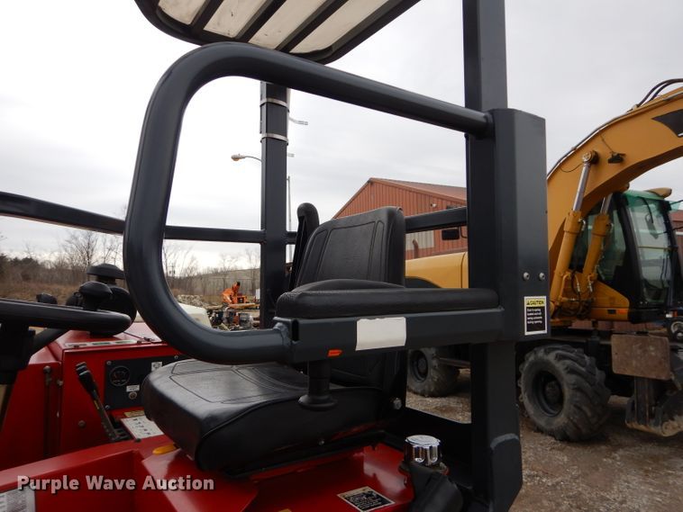 image for item DH4445 Moffett M50004W forklift