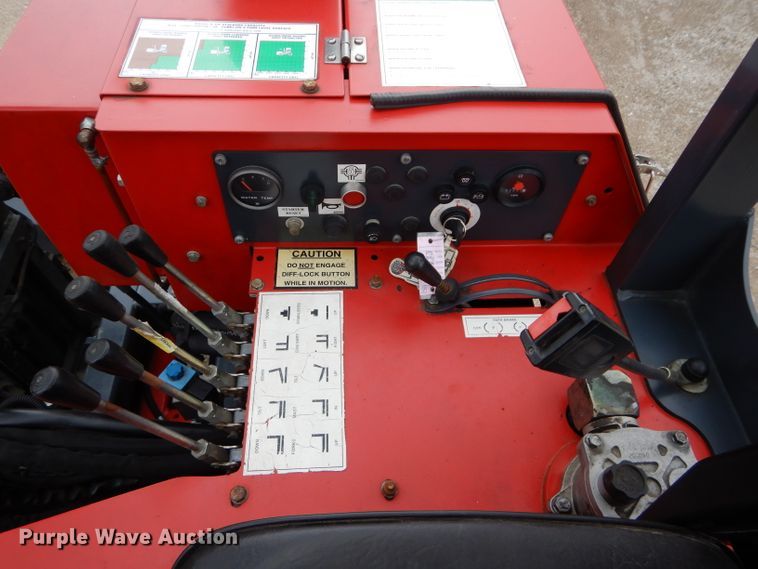 image for item DH4445 Moffett M50004W forklift