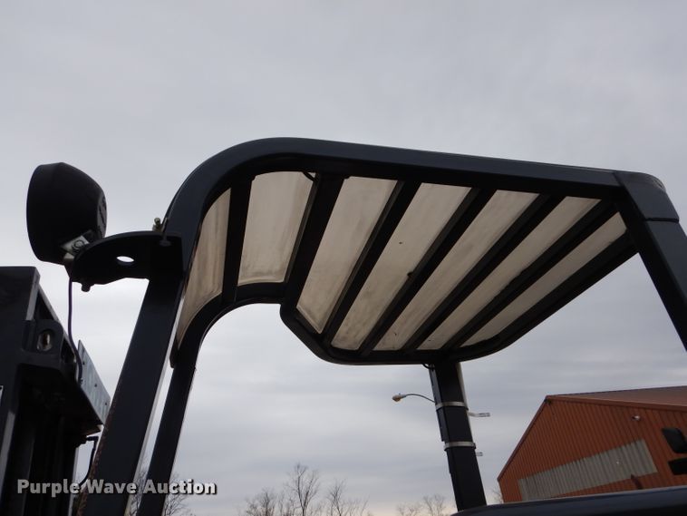 image for item DH4445 Moffett M50004W forklift