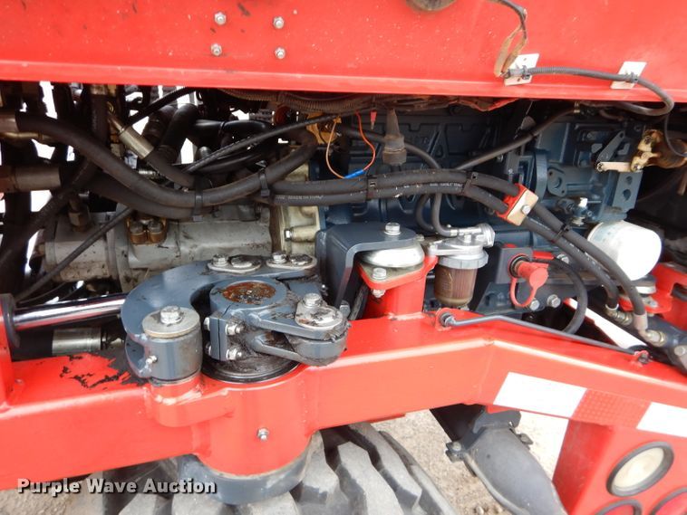 image for item DH4445 Moffett M50004W forklift