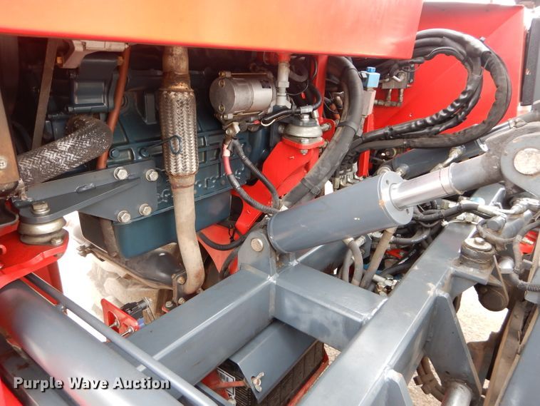 image for item DH4445 Moffett M50004W forklift