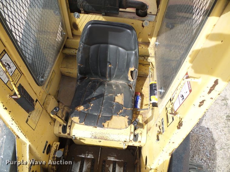 image for item DH4859 1986 New Holland L785  skid steer loader