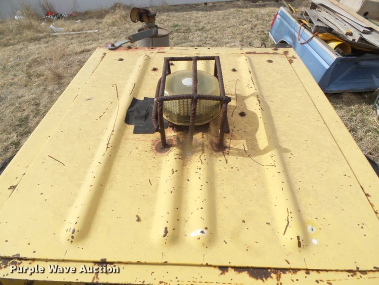 image for item DH4859 1986 New Holland L785  skid steer loader