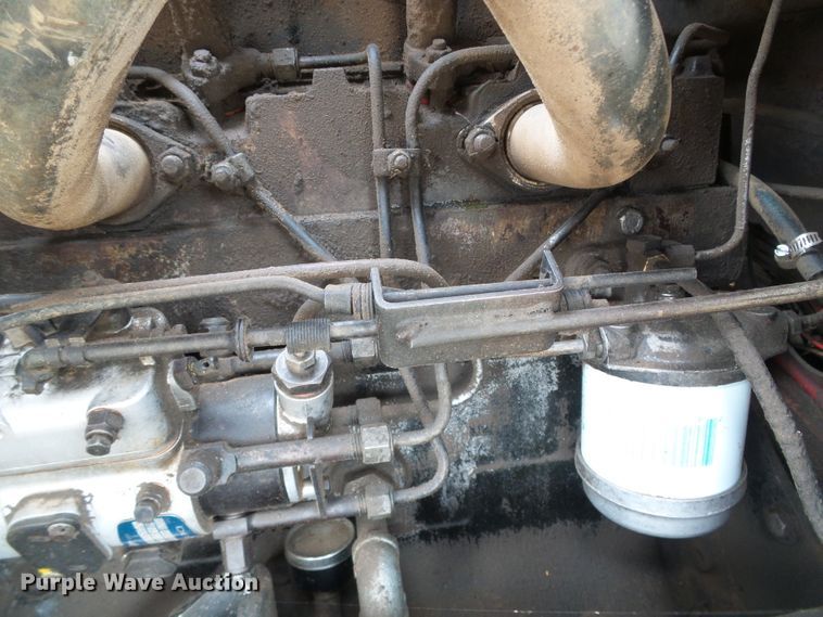 image for item DH4859 1986 New Holland L785  skid steer loader